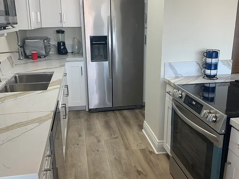 1820 Avenida Del Mundo #406 — Photo 15