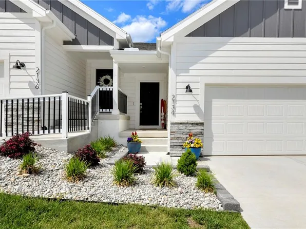 2134 SW Osage Dr, Lees Summit, MO 64082