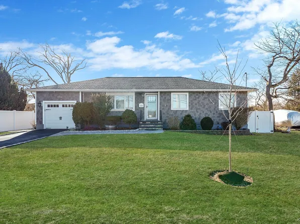 1210 Saxon Avenue, Bay Shore, NY 11706