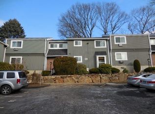 38 Ameridge Dr #38, Bridgeport, CT 06604