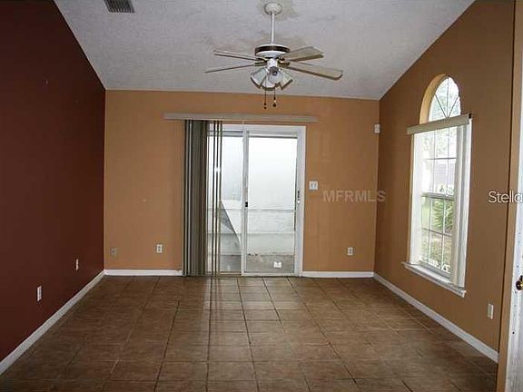 3rd image of 112 Deersong Dr #112