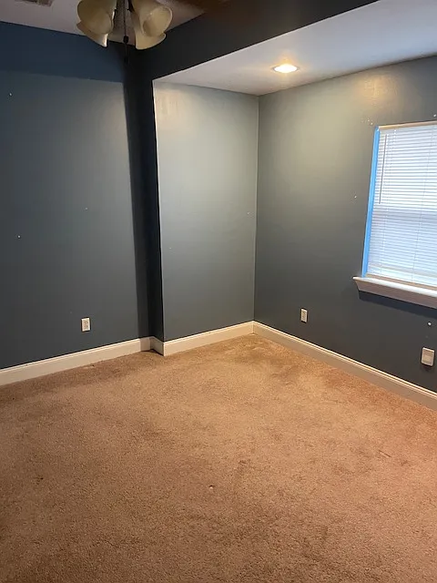 2 bed, 1100 sqft, $1,600 — Photo 2