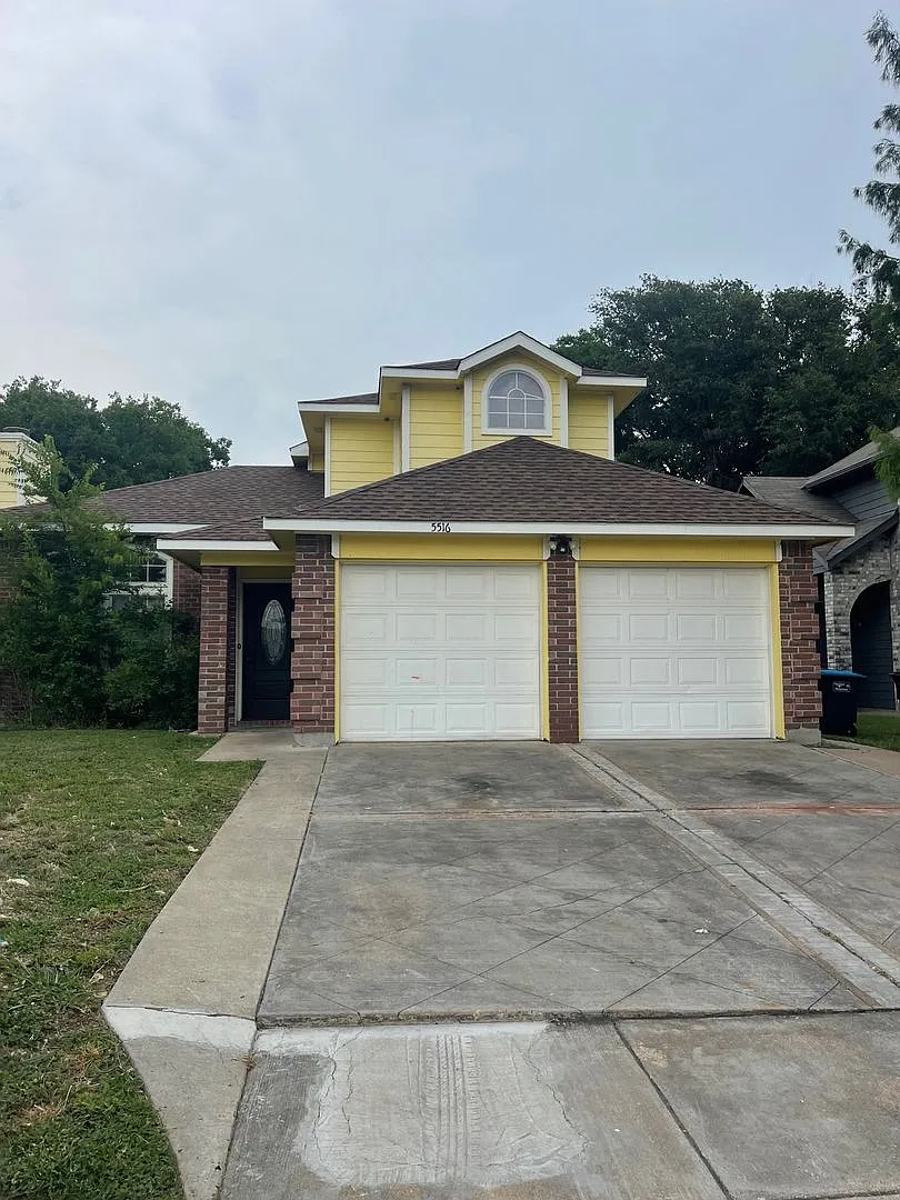 Nice 3 Bedroom - Move In Ready — Photo 1