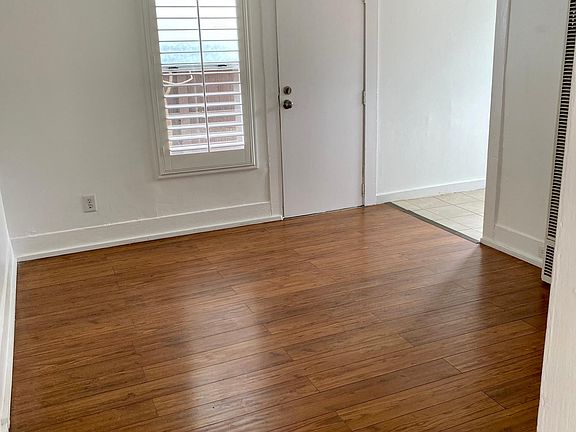 2nd image of 2316 1/2 Ocean Ave