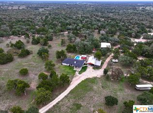 2031 Kohl Rd, Victoria, TX 77905