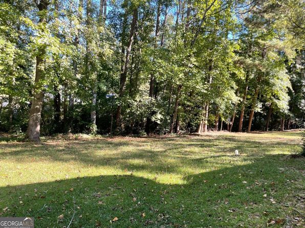 6332 Valley Dale Dr, Riverdale, GA 30274