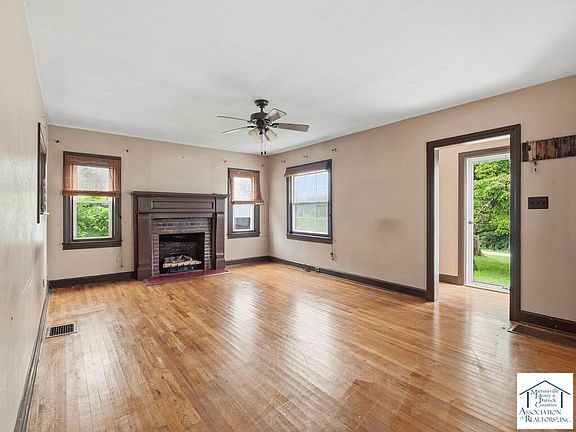 2nd image of 2366 Figsboro Rd