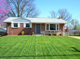 2242 N Warson Rd, Saint Louis, MO 63114