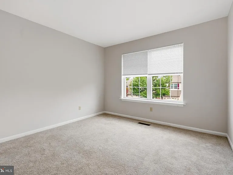 362 Hamilton Dr — Photo 21
