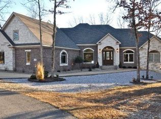24 Amable Ln, Hot Springs Village, AR 71909