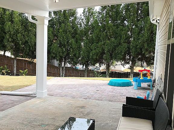 5th image of 1442 Fountain Lakes Dr