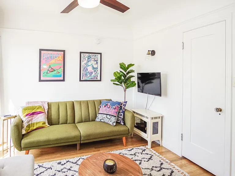139 N Avenue 55 — Photo 15
