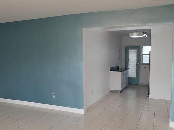 5th image of 1247 Marseille Dr #9