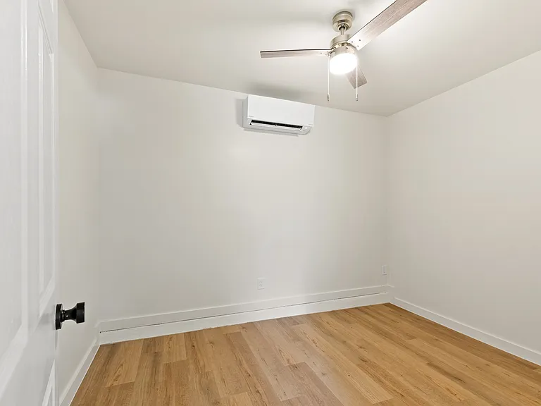 5310 George St #B — Photo 7