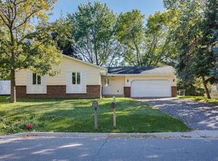 2218 Beam Ave, Saint Paul, MN 55109