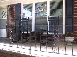 11 Pioneer Trl, Cartersville, GA 30121