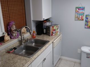 5515 21st St S APT 206, Saint Petersburg, FL 33712