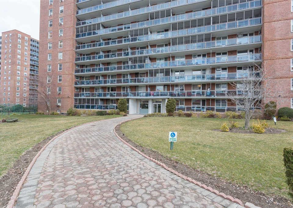 1st image of 9740 62nd Dr APT 2E
