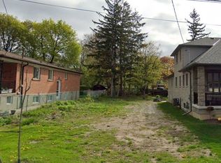 33 Andrew Ave, Toronto, ON M1M 3H1