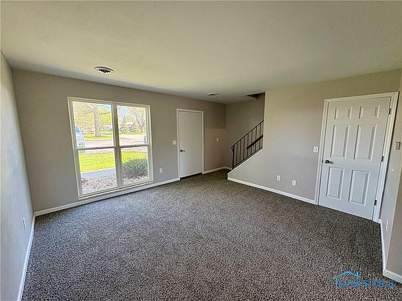 3rd image of 178 Gibson Ct