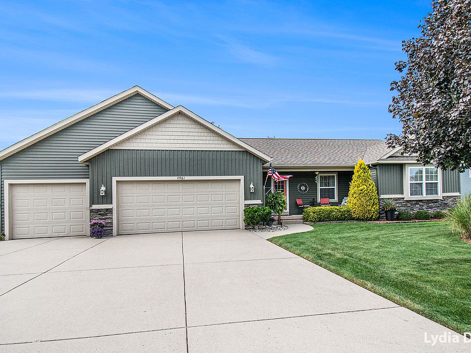 1st image of 4961 Riverfield Dr SW