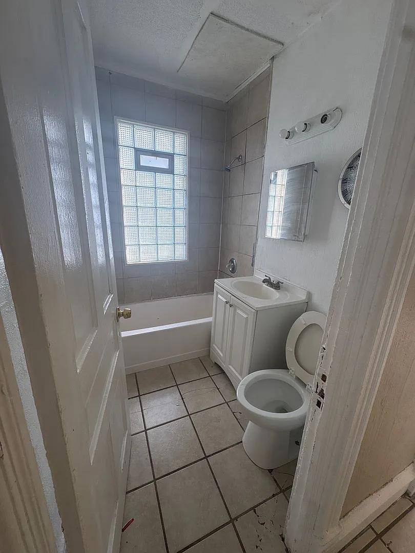 2145 N 29th St. (Duplex) — Photo 4