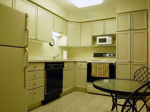 4th image of 201 S Maple Ave APT 201