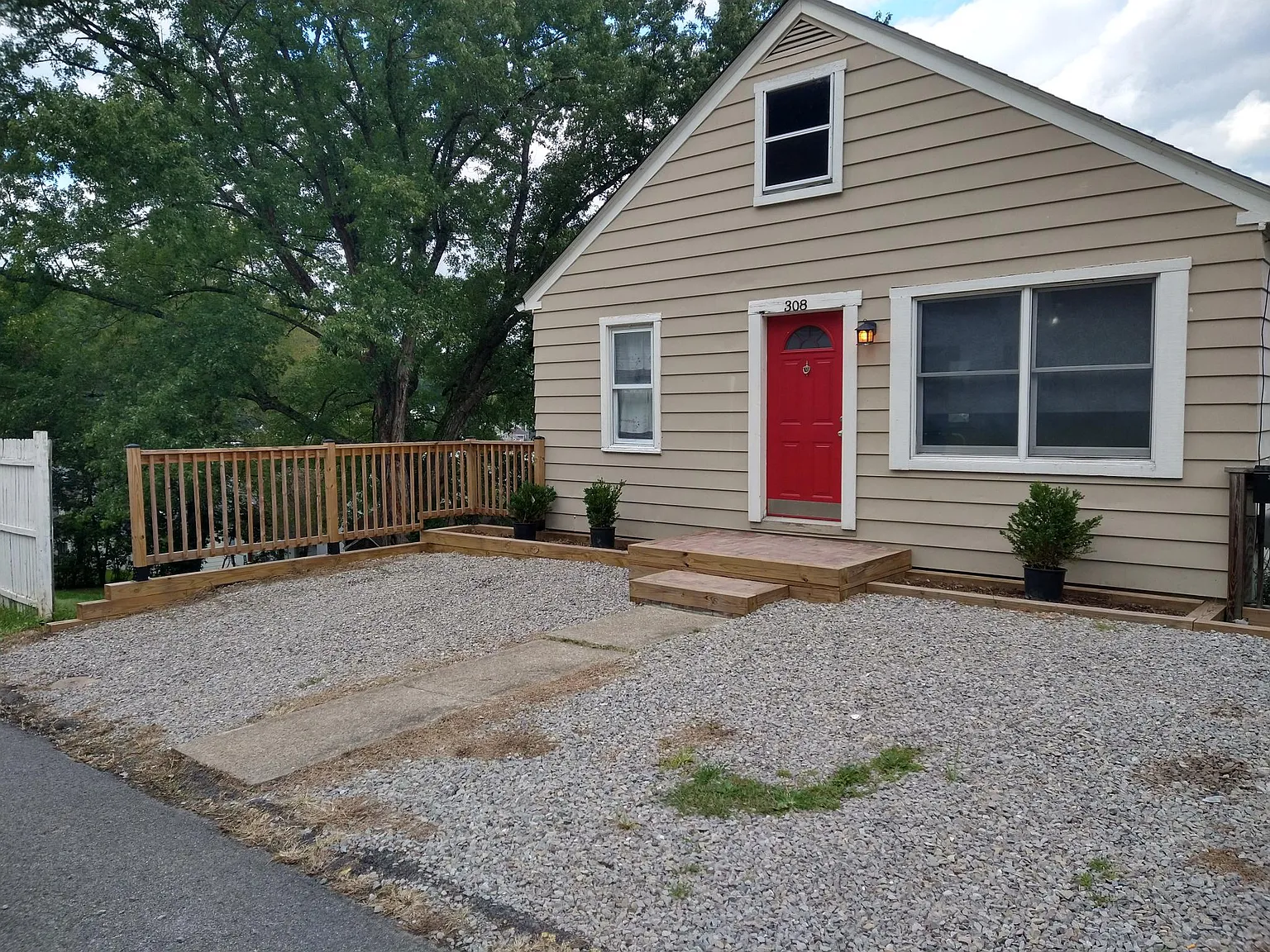 2 bed, 900 sqft, $925 — Photo 2