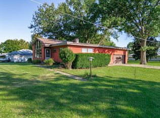 207 South St, Monroe Center, IL 61052