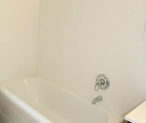 3rd image of 145 Seaman Ave APT 2F