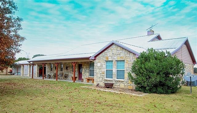 1st image of 3820 Lipan Hwy