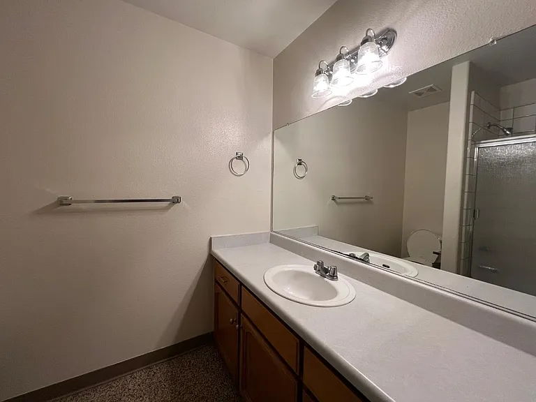 995 Vineyard Way — Photo 12