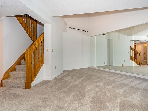 5th image of 200 Burkhall St Unit 411