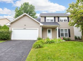 2265 Salisbury Dr, Naperville, IL 60565