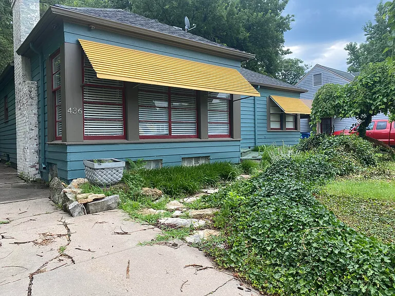 436 N Harding Ave — Photo 3
