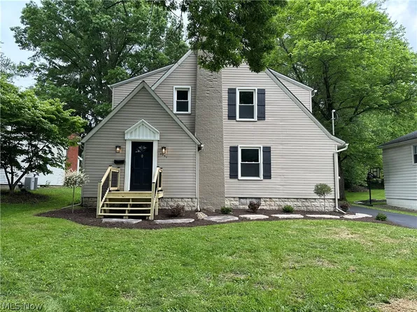 7351 N Lima Rd, Youngstown, OH 44514