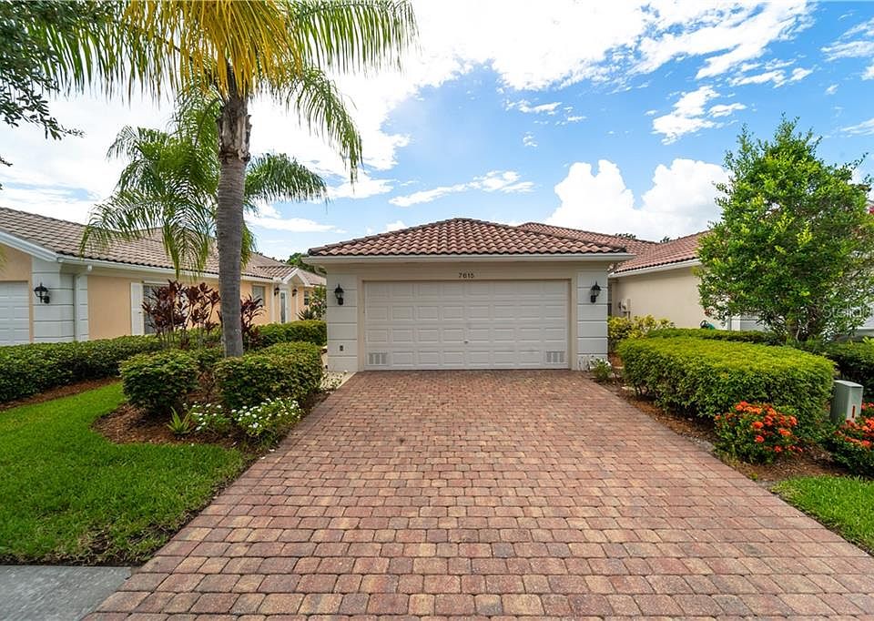 1st image of 7615 Pesaro Dr