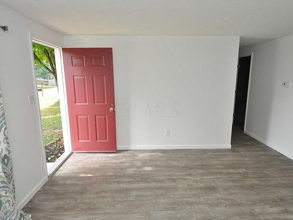 3rd image of 3678 Hollowcrest Ave