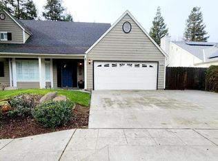 1106 N Cindy Ave, Clovis, CA