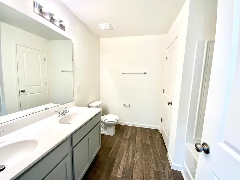 3912 Bissett Way — Photo 40