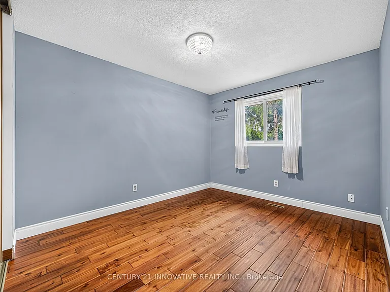 154 Fanshawe Dr — Photo 23
