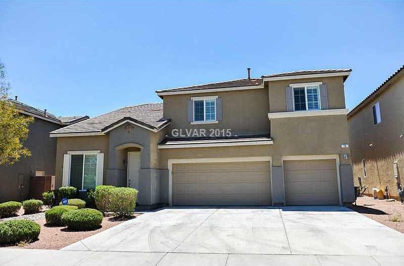1st image of 15 Stunning Summit Ave