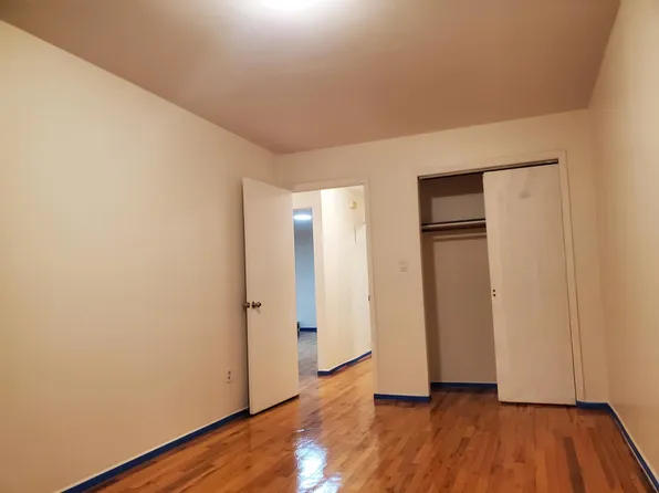 14955 Ash Ave, Flushing, NY 11355
