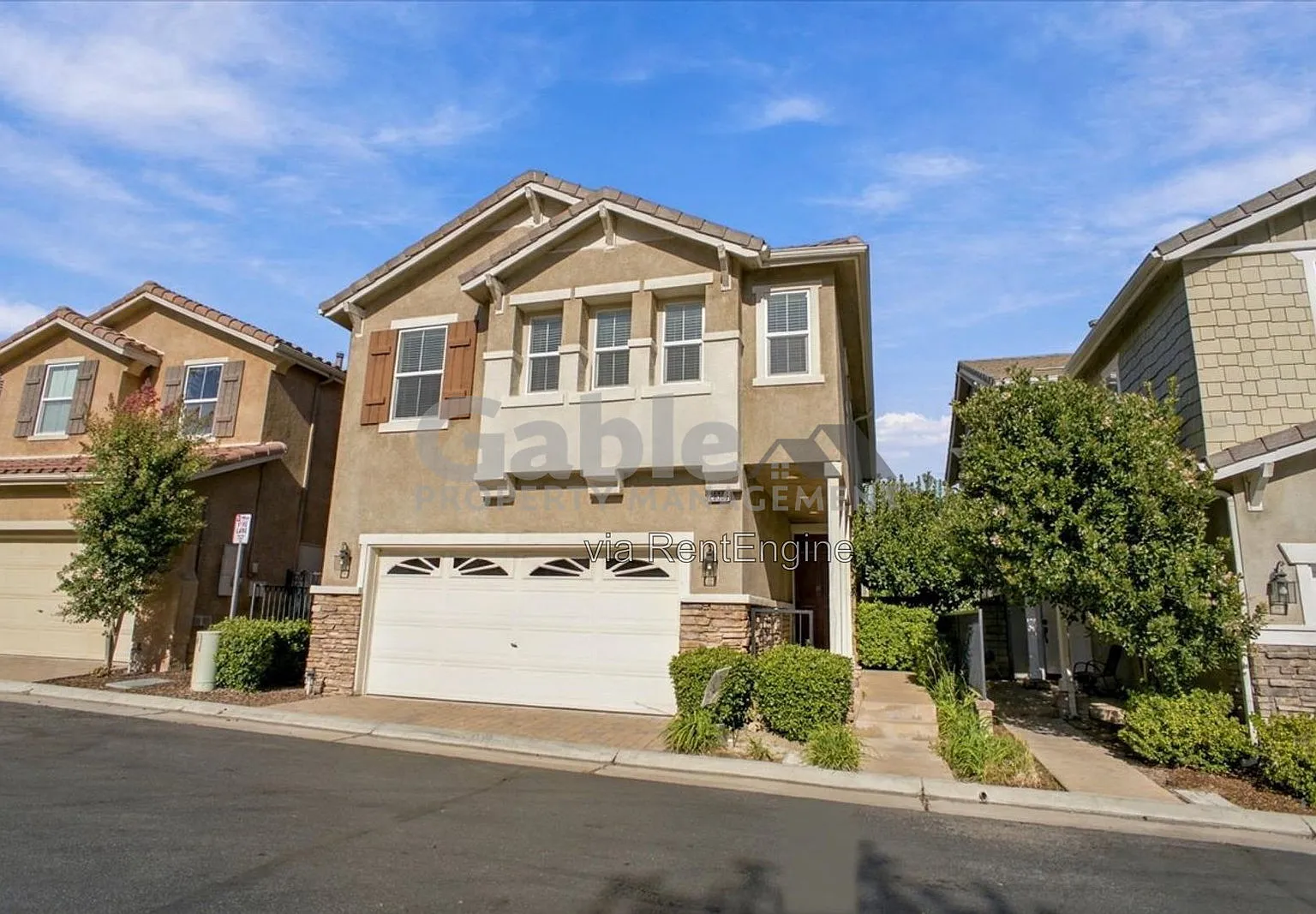 3 bed, 3.0 bath, 1957 sqft, $3,950 — Photo 1