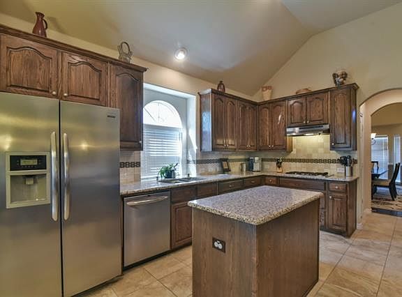 5th image of 1306 Bankston Ln