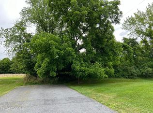 Bowersox Rd, Milton, PA 17847