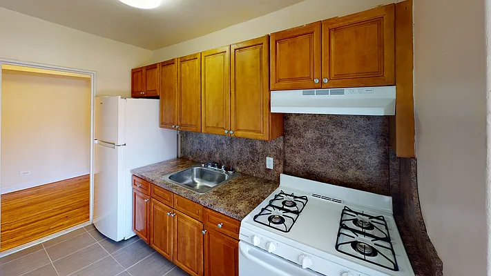 Rented by Revona Properties | media 4