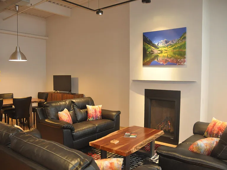 231 Robinson St #R-330 — Photo 14