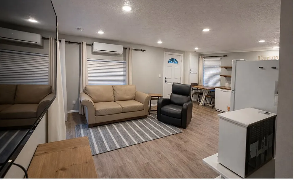1 bed, 800 sqft, $1,700 — Photo 3