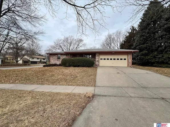4201 Bel Ridge Dr, Lincoln, NE 68521